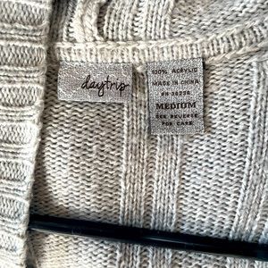Daytrip size medium gray zip cardigan sweater with hood